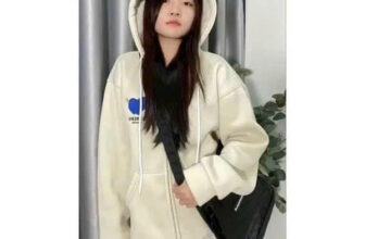 [🆕🇻🇳] H2Store – Quần áo – Thương hiệu 👕 Top1Fashion 👗  Dù khi em không hoàn hảo thì em vẫn là một “phiên bản giới hạn”
𝑺𝒊𝒛𝒆 : S M
, shares-0✔️ , likes-1❤️️ , date-2024-11-26 05:14:42🇻🇳🇻🇳🇻🇳📰🆕