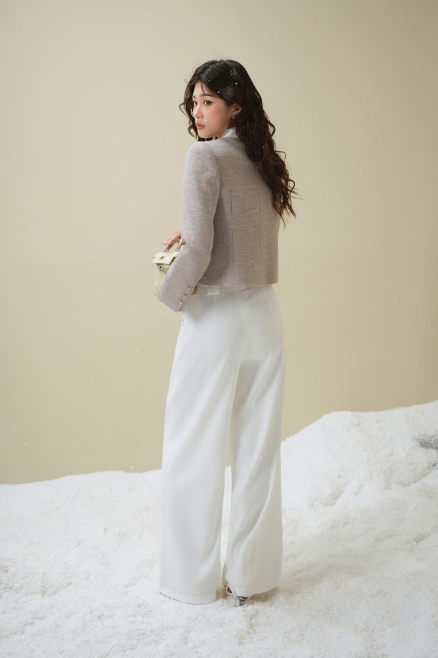 REFINED SILHOUETTE COLLECTION