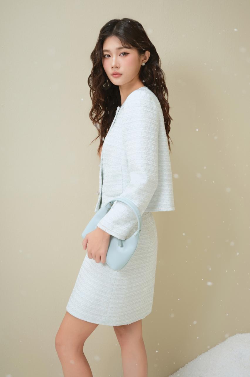 REFINED SILHOUETTE COLLECTION