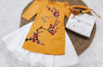 [🆕🇻🇳]  Phương Nguyễn Silk chuyên thiết kế áo dài trẻ em, áo dài mẹ & bé 🧑‍🧒❤️️👶⭐️ S. A. L. E ÁO DÀI BÉ GÁI
– size 1: 80cm-10kg
– size 2: 85cm- 11-12kg
– size 3: 90cm- 13-14kg
– size 4: 100cm- 15-16kg
– size 5: 1m1- 16-17kg
– size  , shares-0✔️ , likes-0❤️️ , date-2022-12-23 03:25:01🇻🇳🇻🇳🇻🇳📰🆕