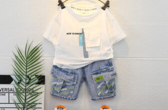 [???]  Xưởng May Mochi Kids & Mom (TỔNG KHO 1) ?‍?❤️️?⭐️  HOT mã cháy hàng mới về thêm ạ!
Chỉ có #129k/bộ thôi ạ! Size cho bé 7-25kg
Miễn ship HOẶC tặng mũ #49K cho đơn từ 3 bộ
CÒN ĐƯỢC KIỂM TRA HÀNG NỮA ĐÓ  , shares-0✔️ , likes-3❤️️ , date-2023-03-02 07:44:40????????