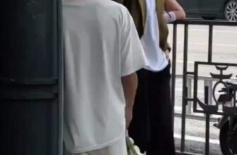 [🆕🇻🇳]  Queen fashion (Hàng fake tàu) – Hàng giá rẻ trung quốc 🧑‍🧒❤️️👶⭐️ #minimalism #thoitrangtoigian #phoidocungbim #goiyphoidonu #outfitduongpho #thoitrangnu #xuhuongthoitrang
#queenfashion
, shares-0✔️ , likes-0❤️️ , date-2023-11-02 03:40:00🇻🇳🇻🇳🇻🇳📰🆕