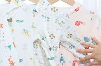 [🆕🇻🇳] Luxry Sai Gon thuộc thương hiệu Luxry Chuyên cung cấp đồ trẻ sơ sinh 🧑‍🧒❤️️👶⭐️ ÁO KHOÁC CHO BÉ
Mùa nào cũng vậy, mỗi khi ra đường bé luôn cần một chiếc áo khoác bảo vệ. Để bé được thoải mái tối đa, Luxry với dòng áo khoác sợi tre 2 lớ , shares-5✔️ , likes-63❤️️ , date-2023-11-28 07:01:04🇻🇳🇻🇳🇻🇳📰🆕