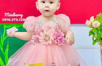 [🆕🇻🇳]  Váy Công Chúa – Miniberry  – Váy công chúa thiết kế chất liệu cao cấp, mềm mại cho bé gái 🧑‍🧒❤️️👶⭐️ Hông có tóc nhưng con mặc váy vẫn xinh nhen ba mẹ—————————
CAM KẾT ẢNH THẬT DO SHOP TỰ CHỤP
• Hotline : 0916.373.129 (iMess/Zalo)
• Vui Lòng Hẹn Shop Trư , shares-0✔️ , likes-6❤️️ , date-2023-11-25 16:04:02🇻🇳🇻🇳🇻🇳📰🆕