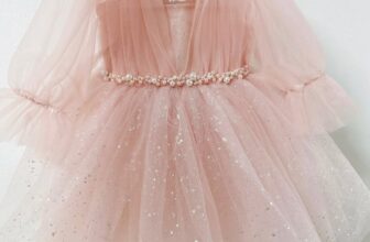 [🆕🇻🇳]  Váy Công Chúa – Miniberry  – Váy công chúa thiết kế chất liệu cao cấp, mềm mại cho bé gái 🧑‍🧒❤️️👶⭐️ Chiếc váy voan mềm đính cườm lấp lánh mặc lên ngọt ngào sang chảnh đáng yêu lắm ạ
Đủ #Màu : Trắng, Kem, Hồng, Đỏ
Đủ #Size từ 8~40Kg (Size to đặt may 1-2 hô , shares-35✔️ , likes-18K❤️️ , date-2023-11-23 17:10:55🇻🇳🇻🇳🇻🇳📰🆕