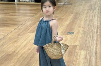 [🆕🇻🇳] danchau – Từ tình yêu dành cho những công chúa nhỏ 💓 🧑‍🧒❤️️👶⭐️ Biến thành cô bé tiểu thư xinh đẹp dịu dàng – Set cho bé yêu diện lễ xinh sang hết nấcÁo 2 dây mềm mát nhẹ tênh cùng quần suông rộng rãi co giãn mềm mại, , shares-1✔️ , likes-12❤️️ , date-2024-04-23 05:11:06🇻🇳🇻🇳🇻🇳📰🆕