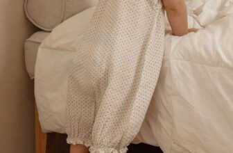 [???]  Peekaboo Boutique – Đồ Hàn cho bé yêu  ?‍?❤️️?⭐️  BST MELLOW  Chấm bi siêu yêu, chất mỏng, mềm mịn, phom dáng rộng bùng bình đáng iu lắm nè Phom rộng mom lấy chuẩn kg nặng cho con ah Bộ rời: XS(8-10kg), S , shares-1✔️ , likes-6❤️️ , date-2024-06-20 16:27:04????????