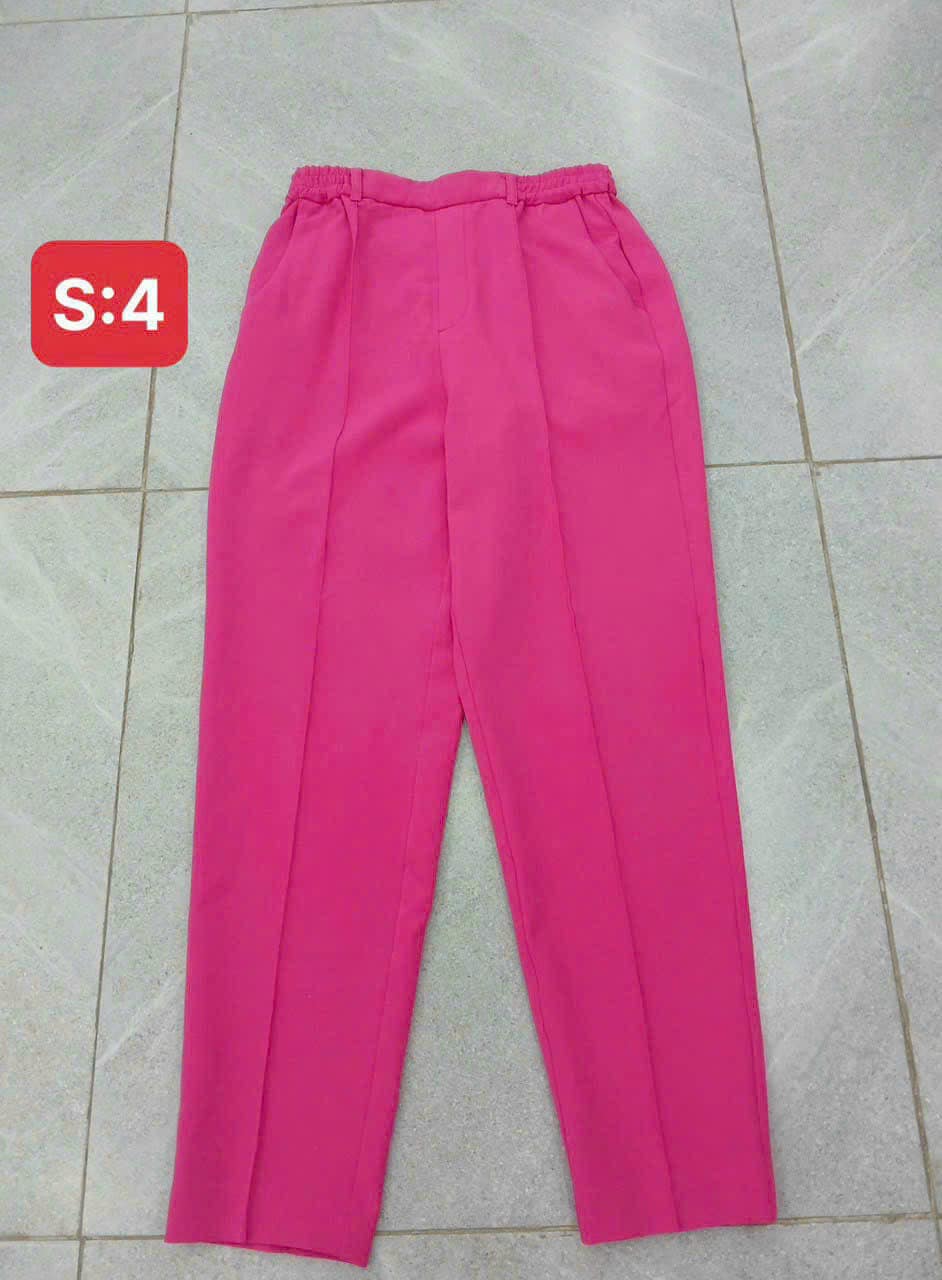 [???] ORA VNXK – Chuyên Sỉ & Lẻ Quần Áo Xuất Khẩu  ? Top1Fashion ?  Quần tây baggy nữ
Chất và phom rất đẹp
Còn vài chiếc như list trong hình
Đang sale off 50% Hàng sẵn ORA OUTLET  Mua hàng trực tiếp tại:
Địa chỉ: C9 K , shares-0✔️ , likes-5❤️️ , date-2024-06-26 03:15:54????????