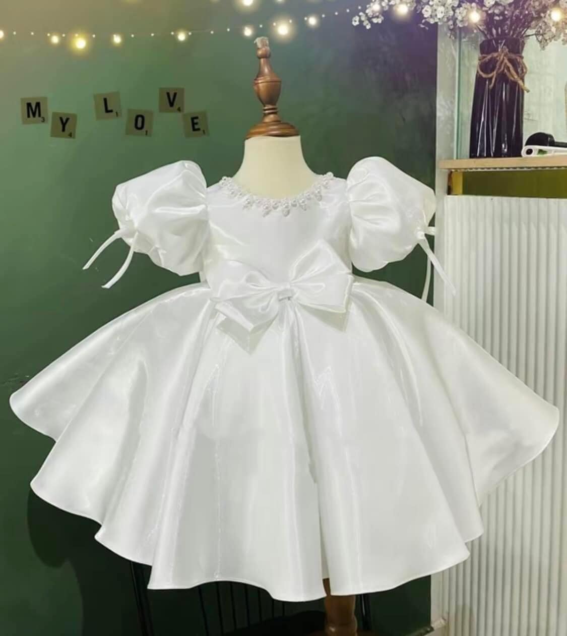 [🆕🇻🇳] Samila Boutique- Cho thuê váy công chúa cho bé 🧑‍🧒❤️️👶⭐️ Samila Boutique- Bán và Cho thuê váy công chúa bé gái, vest bé traiGiá thuê từ 80k-150k tùy mẫu váy
—————————
CAM KẾT ẢNH THẬT DO SHOP , shares-0✔️ , likes-0❤️️ , date-2024-07-09 22:24:56🇻🇳🇻🇳🇻🇳📰🆕