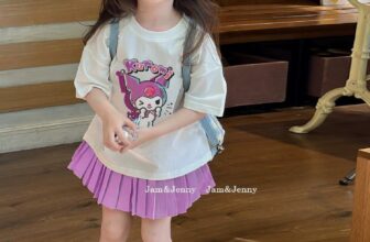 [🆕🇻🇳] Trang Adora – Tổng kho sỉ/buôn thời trang trẻ em XK 🧑‍🧒❤️️👶⭐️ Jam&Jenny kuromi set for girls
Buy it HERE:  A set with a cotton shirt and kaki skirts, so fashionista  Size: 2y-12y (13-45kg)
#Jamjenny #kidclothes  , shares-0✔️ , likes-0❤️️ , date-2024-07-18 17:00:17🇻🇳🇻🇳🇻🇳📰🆕