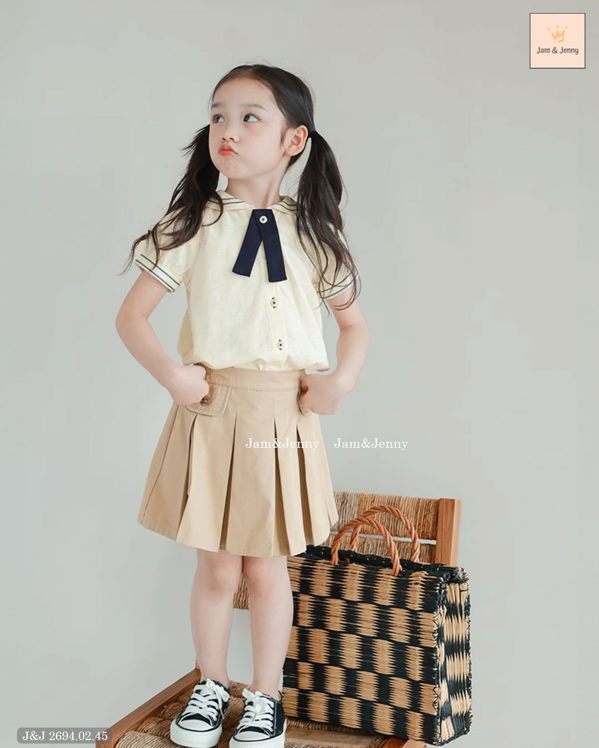 [🆕🇻🇳] Trang Adora – Tổng kho sỉ/buôn thời trang trẻ em XK 🧑‍🧒❤️️👶⭐️ Jam&Jenny kute set for girls
Shopee:  A set with 2 colors for choosing: pink and beige, so cool  Size: 2y-12y (13-45kg)
#Jamjenny #kidclothes
—– , shares-0✔️ , likes-0❤️️ , date-2024-07-19 17:00:18🇻🇳🇻🇳🇻🇳📰🆕