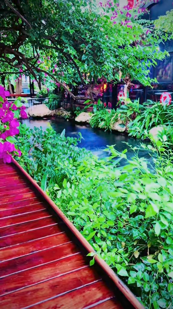 [☕️🇻🇳] 𝐋𝐚 𝐑𝐞̂𝐯𝐞𝐮𝐬𝐞🥤 Top1Coffee ☕️ HOTGINGER
Trà gừng ấm lòng cho mấy ngày mưa ở nhà mình
NHÀ CỦA MƠ
92 Tôn Đức Thắng
, shares-3✔️ , likes-27❤️️ , date-2024-09-17 21:55:32🇻🇳🇻🇳🇻🇳📰🆕