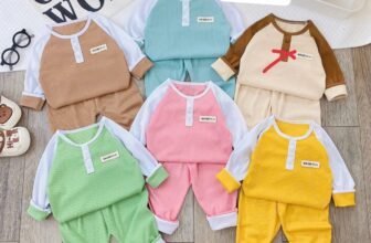 [???]  SHOP BABY TEDDY ?‍?❤️️?⭐️  Shop về nhiều mẫu bộ dài cho bé, hàng tăm lạnh mềm mịn .
Size nhí từ 5kg đến 17kg.
Hàng có sẵn tại shop Baby  teddy.
, shares-0✔️ , likes-1❤️️ , date-2024-09-20 21:24:57????????