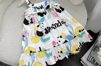 [🆕🇻🇳]  PYBaby House – Hàng thiết kế cho bé 🧑‍🧒❤️️👶⭐️ Mẫu váy hai dây hoạt hình gấu Panda trong bộ sưu tập mới bên em siêu xinh cho bé đã về ạBa mẹ ib để đội ngũ nhà PY tư vấn hỗ trợ lên đơn nha
Size :  9-2 , shares-1✔️ , likes-4❤️️ , date-2024-09-23 15:17:46🇻🇳🇻🇳🇻🇳📰🆕