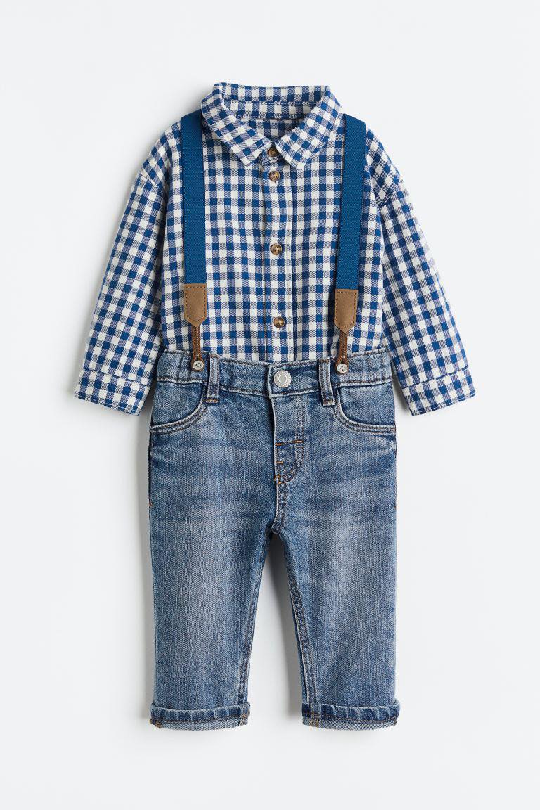 [🆕🇻🇳] Film’s house – Kid authentic – Mình nhận order quần áo trẻ em, người lớn Uk 🧑‍🧒❤️️👶⭐️ Set công tử gồm áo sơmi caro xanh và yếm bò
Cả set sale zá bằng zá bt của chiếc quần nha
Rất đáng mua đó
Sz 6-9m 9-12m 18-24m 2-3y
#2.1.9ka +kg
…
115 , shares-0✔️ , likes-0❤️️ , date-2024-09-21 23:19:01🇻🇳🇻🇳🇻🇳📰🆕