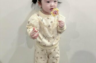 [???] Tu Anh Tran – Thời trang trẻ em Korea Style & QCCC  ?‍?❤️️?⭐️ TuAnhTran- Gom oder săn sale đồ Hàn , QCCC cho bé  đã lên mẫu mới xink đỉnh ạNỉ bông các bạn ạ xinh dã man hoa nhí kute xỉu các bạn chotdon để r xem gr  , shares-0✔️ , likes-2❤️️ , date-2024-10-02 16:24:57????????