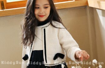 [🆕🇻🇳] Kiddy Sun Việt Nam – KIDDY SUN CHÚNG MÌNH RA ĐỜI VÌ TÌNH YÊU VỚI TRẺ THƠ 💖 🧑‍🧒❤️️👶⭐️  XỨNG DANH TIỂU THƠ CỦA MẸ
Set váy siêu xinh, siêu sang đã chuẩn bị cập bến nhà Kiddy Sun nha ^^
———-
Mẫu: V86
Chất liệu: dạ cao cấp phối ren mềm
Size: , shares-0✔️ , likes-0❤️️ , date-2024-11-04 13:23:02🇻🇳🇻🇳🇻🇳📰🆕