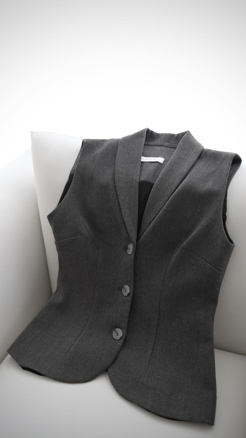 [🆕🇻🇳] PERLA CI – Quần áo – Thương hiệu 👕 Top1Fashion 👗  GILE FOR FALL/WINTERGile là item quen thuộc mà các tín đồ thời trang yêu thích, bởi lẽ tính ứng dụng cao của nó trong suốt 4 mùa. Thiết kế Gile lần này  , shares-2✔️ , likes-7❤️️ , date-2024-10-11 03:00:51🇻🇳🇻🇳🇻🇳📰🆕