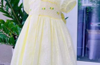 [🆕🇻🇳] Sally’s House – Thời trang cao cấp dành cho bé gái 🧑‍🧒❤️️👶⭐️ Đầm smock vàng thêu.
, shares-0✔️ , likes-0❤️️ , date-2024-10-15 19:07:50🇻🇳🇻🇳🇻🇳📰🆕