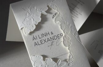 [???]  Thiệp cưới Flowee – ước mơ về những tấm thiệp nhỏ xinh, tinh tế, được chăm chút từng chi tiết  ?‍?❤️️?⭐️ 𝗘𝗹𝗲𝗴𝗮𝗻𝗰𝗲 𝗼𝗳 𝗹𝗼𝘃𝗲
Cảm hứng từ những hoạ tiết chạm khắc trên những bức tượng trắng sứ, phong bì với đường cắt viền tinh tế được tính toán kĩ lưỡng cùng nét c , shares-2✔️ , likes-21❤️️ , date-2024-10-22 18:20:22????????