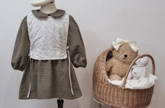 [???]  Little Chic – Đồ trẻ em ?‍?❤️️?⭐️ Thời tiết thì dễ chịu, còn em thì dễ thưngg
—𝐓𝐀̣̆𝐍𝐆 𝐍𝐆𝐀𝐘 𝟏 𝐘𝐄̂́𝐌 𝐓𝐑𝐀̆́𝐍𝐆 𝐊𝐄̀𝐌 𝐕𝐀́𝐘 —Lạnh cái các mẹ hỏi mẫu này quá trời, cơ mà vải siêu hiếm nên chỉ cò , shares-1✔️ , likes-7❤️️ , date-2024-10-25 20:03:37????????