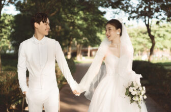 [🆕🇻🇳] Chụp Ảnh Cưới Đẹp – Lavender Wedding 🤵🏻 Top1Wedding 👰🏻  “Một người thật lòng với bạn, bạn sẽ tự khắc biết được.
Một người có đặt bạn trong tim hay không, bạn sẽ cảm nhận được.
Tình yêu không phải sự đòi hỏi, m , shares-0✔️ , likes-5❤️️ , date-2024-11-07 02:45:02🇻🇳🇻🇳🇻🇳📰🆕