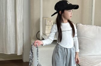 [🆕🇻🇳] NHI CHAN  (Kid Clothings) – Chuyên quần áo bé gái Quảng Châu cao cấp 🧑‍🧒❤️️👶⭐️   𝐍𝐡𝐢̀𝐧 𝐪𝐮𝐚 𝐥𝐚̀ đ𝐚̃ 𝐭𝐡𝐚̂́𝐲 𝐦𝐞̂
𝐍𝐡𝐢̀𝐧 𝐭𝐡𝐞̂𝐦 𝐜𝐡𝐮́𝐭 𝐧𝐮̛̃𝐚 𝐩𝐡𝐚̉𝐢 𝐛𝐞̂ 𝐯𝐞̂̀ 𝐥𝐢𝐞̂̀𝐧   Ở đây toàn bán đồ xinh thui
𝐒𝐢𝐳𝐞: 90-150
Hàng có sẵn
, shares-0✔️ , likes-2❤️️ , date-2024-10-27 19:07:23🇻🇳🇻🇳🇻🇳📰🆕