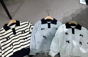 [🆕🇻🇳]  Hoàng Anh Kids 🧑‍🧒❤️️👶⭐️ Sẵn polo ghi + sọc đen sz 110-160 cho các bé đi học a. Mix gì cũng xinh
, shares-0✔️ , likes-1❤️️ , date-2024-10-28 14:17:52🇻🇳🇻🇳🇻🇳📰🆕