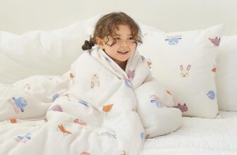 [🆕🇻🇳]  AreaKids – Chuyên hàng nội địa Hàn dành cho Mẹ và Bé 🧑‍🧒❤️️👶⭐️  New Arrival
𝑩𝒊́ 𝑸𝒖𝒚𝒆̂́𝒕 𝑪𝒉𝒐 𝑮𝒊𝒂̂́𝒄 𝑵𝒈𝒖̉ 𝑺𝒂̂𝒖, 𝑻𝒉𝒐𝒂̉𝒊 𝑴𝒂́𝒊 𝑺𝒖𝒐̂́𝒕 Đ𝒆𝒎 𝑪𝒖̉𝒂 𝑪𝒐𝒏  – set gối + chăn trần bông #modal 4 mùa cho các bạn kidChất liệu tự n , shares-0✔️ , likes-2❤️️ , date-2024-10-29 03:34:56🇻🇳🇻🇳🇻🇳📰🆕