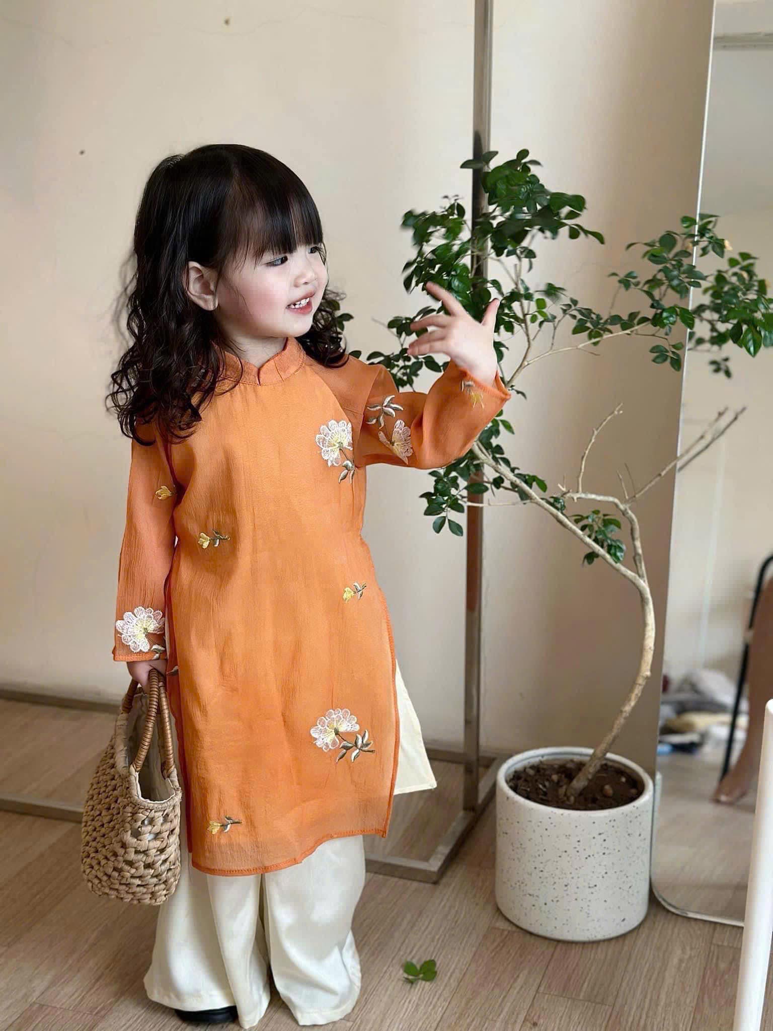 [🆕🇻🇳]Búp Store – Chuyên phụ kiện cho bé 🧑‍🧒❤️️👶⭐️ #149k #149k – Nhìn cái gam màu thôi là đủ cưng rồi ạ
CHẤT TƠ THÊU HOA MÀU CÀ RỐT SIÊU NỔI BẬT
Bảng sz kham khảo:
Size 100: 8-11kg
Size 110: 11-1 , shares-1✔️ , likes-16❤️️ , date-2024-10-30 16:34:46🇻🇳🇻🇳🇻🇳📰🆕