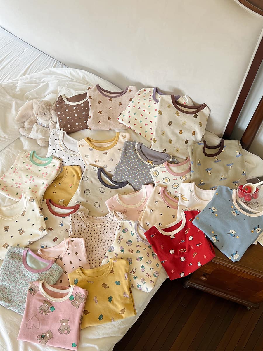 [🆕🇻🇳]  Baby Sweet – Chuyên quần áo trẻ em tqxk, little maven, jumping meters , malwee … và phụ kiện trẻ em 🧑‍🧒❤️️👶⭐️ Bao nhiêu năm Ambb vẫn là chân ái !  HÀNG CÓ SẴN #139k/1 bộ  Bảng size tham khảo :
–  Size 80 :9-11 kg
–  Size 90:11-13 kg
–  Side 100: 13-15 kg
–  Si , shares-0✔️ , likes-4❤️️ , date-2024-10-29 04:40:46🇻🇳🇻🇳🇻🇳📰🆕