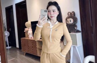 [🆕🇻🇳] Gấu Store – Chuyên Thời Trang Bigsize 👕 Top1Fashion 👗  Mùa lạnh đến r mua đồ dài mặc thôi chị em ơi
Có size 45-80kgg ạ
, shares-0✔️ , likes-3❤️️ , date-2024-10-30 05:17:05🇻🇳🇻🇳🇻🇳📰🆕