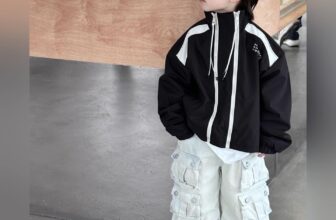 [🆕🇻🇳]  Voi Kun – Thời trang trẻ em có sẵn – Hàng Quảng Châu 🧑‍🧒❤️️👶⭐️ 𝐓𝐨̂̉𝐧𝐠 𝐡𝐨̛̣𝐩 𝐜𝐚́𝐜 𝐦𝐚̂̃𝐮 𝐤𝐡𝐨𝐚́𝐜 𝐜𝐡𝐚̂́𝐭 𝐥𝐢𝐞̣̂𝐮 𝐠𝐢𝐨́, 𝐝𝐮̀ đ𝐚̂̀𝐮 𝐦𝐮̀𝐚 !
Size 90 – 150 (tuỳ mẫu)
Ship Cod toàn quốc phí chỉ 20kShopee:
Tiktok: voikun.kidsc , shares-0✔️ , likes-7❤️️ , date-2024-10-28 19:57:06🇻🇳🇻🇳🇻🇳📰🆕