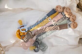 [🆕🇻🇳]  AreaKids – Chuyên hàng nội địa Hàn dành cho Mẹ và Bé 🧑‍🧒❤️️👶⭐️  𝑫𝒂̂𝒚 đ𝒆𝒐 𝒕𝒊 𝒏𝒈𝒂̣̂𝒎 𝑩𝒊𝒃𝒔 – 𝒑𝒉𝒖̣ 𝒌𝒊𝒆̣̂𝒏 𝒉𝒖̛̃𝒖 𝒊́𝒄𝒉 𝒈𝒊𝒖́𝒑 𝒃𝒆́ 𝒌𝒉𝒐̂𝒏𝒈 𝒍𝒂̀𝒎 𝒓𝒐̛𝒊 𝒕𝒊 𝒏𝒈𝒂̣̂𝒎 𝒙𝒖𝒐̂́𝒏𝒈 đ𝒂̂́𝒕, 𝒕𝒓𝒂́𝒏𝒉 𝒃𝒂́𝒎 𝒃𝒖̣𝒊, 𝒕𝒓𝒂́𝒏𝒉 𝒃𝒊̣ 𝒅𝒐̛Có dây đeo ti ngậm  , shares-0✔️ , likes-1❤️️ , date-2024-10-28 15:00:47🇻🇳🇻🇳🇻🇳📰🆕