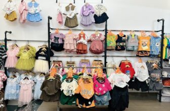 [🆕🇻🇳]  Shop Bé Xinh Hồng Hồng – Chuyên thời trang mẹ và bé ! Hàng Việt Nam giống hình 100% 🧑‍🧒❤️️👶⭐️ Tối  nay e bận ạ
Mai team mình lập kèo #39k -#49k nhé ạ
E hốt shop này bán tri ân cho khách nhà e nhé
, shares-1✔️ , likes-63❤️️ , date-2024-11-04 03:54:54🇻🇳🇻🇳🇻🇳📰🆕