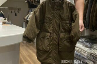 [🆕🇻🇳]  ĐỨC HỮU BABY – Chuyên buôn bán áo quần trẻ em 🧑‍🧒❤️️👶⭐️ Ôi gió mùa về đúng toa phao lông vũ hàn siêu phẩm
Size 110-150 (18-45kg)
Đẹp xịn xò đúng gu ai
Sẵn hàng tại ĐỨC HỮU BABY
, shares-0✔️ , likes-1❤️️ , date-2024-11-06 17:21:11🇻🇳🇻🇳🇻🇳📰🆕