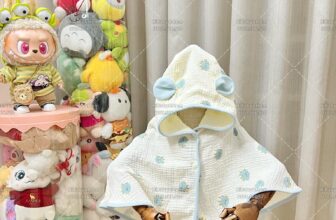[🆕🇻🇳]  Hi Baby & Mom – CHUYÊN COMBO ĐI SINH CHO MẸ & BÉ 🧑‍🧒❤️️👶⭐️  𝐀́𝐎 𝐂𝐇𝐎𝐀̀𝐍𝐆 𝐂𝐇𝐎 𝐁𝐄́ 𝐌𝐔𝐒𝐋𝐈𝐍 𝟒 𝐋𝐎̛́𝐏Một chiếc áo choàng đa năng, tiện lợi từ chất liệu xô muslin đang được nhiều mẹ lựa chọn dành cho bé yêu, hoạ tiết a , shares-1✔️ , likes-1❤️️ , date-2024-11-01 18:31:13🇻🇳🇻🇳🇻🇳📰🆕