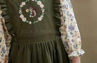 [???]  Tớ là Cá – Princess Dress – chuyên váy cho bé gái ?‍?❤️️?⭐️  FULL ảnh mẫu mặc ạ. Hoạ tiết hoa nhí là thêu nhé các mẹ ơi. Ảnh shop chụp và chi tiết xem post trước ạ !
, shares-0✔️ , likes-5❤️️ , date-2024-10-31 23:17:30????????