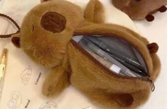 [🆕🇻🇳]  Voi Béo Store – Quần áo trẻ em xuất khẩu, xuất dư, hàng thiết kế cho bé 🧑‍🧒❤️️👶⭐️ Phần thưởng cho búp măng non nhà em #79k / chú Cany Bara siuu hot . Bé trai or gái đều meee! Đựng bút mang đi học chất lunn nè.
Hàng 2-4 tuần trả. Ko coc/ , shares-0✔️ , likes-1❤️️ , date-2024-11-02 16:19:44🇻🇳🇻🇳🇻🇳📰🆕