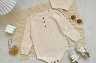 [🆕🇻🇳] BÉ BÉ by Jang Store – Cửa hàng quần áo sơ sinh & trẻ em 🧑‍🧒❤️️👶⭐️  Set này yêu lắm Mom ạ
Chất len dày dặn mà mềm, bé diện thoải mái Mom yên tâm nha𝗕𝗘́ 𝗕𝗘́ 𝗯𝘆 𝗝𝗮𝗻𝗴𝘀𝘁𝗼𝗿𝗲
——————————————-
Online  , shares-0✔️ , likes-1❤️️ , date-2024-11-03 16:16:05🇻🇳🇻🇳🇻🇳📰🆕