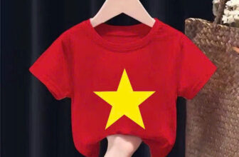 [???]  Thỏ Ngọc Store  ?‍?❤️️?⭐️ Shop em sẵn áo cờ đỏ sao vàng phục vụ đội nhóm và các lớp đồng phục ạ
Aó chất thun cotton xịn loại 1 đẹp nhé các mom ơi
, shares-0✔️ , likes-0❤️️ , date-2024-11-02 06:44:48????????