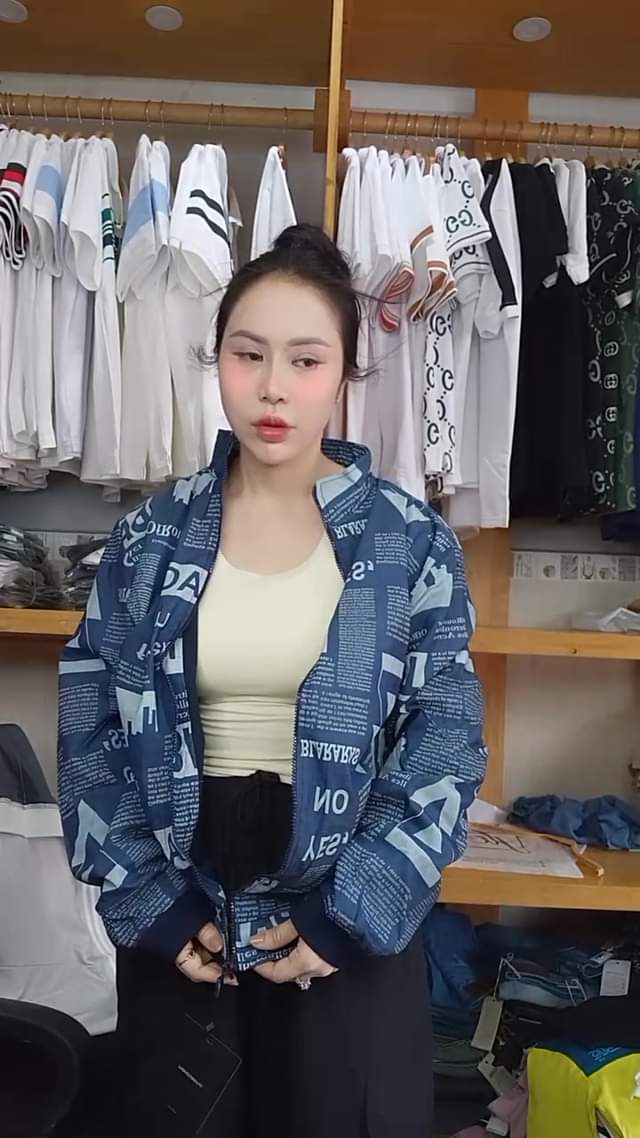 [???] VANNY – chuyên sỉ & lẻ hàng Quảng Châu, VNXK ? Top1Fashion ?  Trời ơi đẹp quá  @fan cứng
 , shares-0✔️ , likes-15❤️️ , date-2024-11-05 20:01:58????????