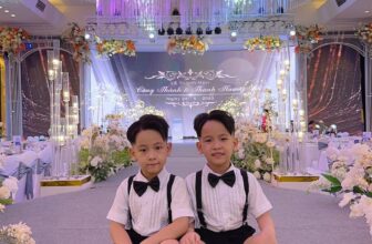 [🆕🇻🇳] TikTak House – Thời trang thiết kế cho bé 🧑‍🧒❤️️👶⭐️ Feedback 2 anh em mặc set quần đen + sơ mi ngực xếp ly.
Đẹp cỡ này còn đẹp cỡ nào nữa ạ
Shop vẫn có size tới 29kg các mẹ nhé.
, shares-0✔️ , likes-2❤️️ , date-2024-11-03 18:26:14🇻🇳🇻🇳🇻🇳📰🆕