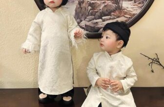 [🆕🇻🇳] Baby Closet luôn muốn được đồng hành cùng các mom chăm sóc, bảo vệ và yêu thương các con 🧑‍🧒❤️️👶⭐️ 𝑪𝒐́ 𝒎𝒂𝒊, 𝒄𝒐́ 𝒒𝒖𝒂̂́𝒕, 𝒄𝒐́ đ𝒂̀𝒐
𝑮𝒊𝒂 đ𝒊̀𝒏𝒉 𝒔𝒖𝒎 𝒉𝒐̣𝒑 𝒏𝒈𝒐̣𝒕 𝒏𝒈𝒂̀𝒐 𝒄𝒂̉ 𝒏𝒂̆𝒎Thêm vào bst ÁO DÀI “SUM VẦY” -thêm lựa chọn cho cả gia đình cùng diện, cùng xin , shares-1✔️ , likes-5❤️️ , date-2024-11-03 02:00:59🇻🇳🇻🇳🇻🇳📰🆕
