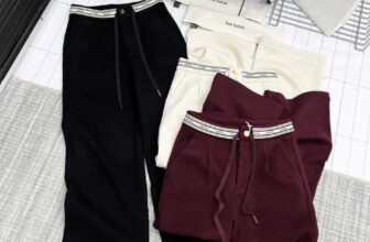 [???] Hà Anh Clothingg  ? Top1Fashion ?  𝗔𝗻𝗵 𝗼̛𝗶 𝗲𝗺 𝗻𝗼́𝗶 𝘁𝗵𝗮̣̂𝘁 𝗹𝗼̀𝗻𝗴
Đ𝗼̛̀𝗶 𝗔𝗻𝗵 𝗽𝗵𝗮̉𝗶 𝗰𝗼́ 𝗯𝗼́𝗻𝗴 𝗵𝗼̂̀𝗻𝗴 𝗹𝗮̀ 𝗘𝗺
#Haanhclothing chuyên hàng cao cấp  Hàng mới về tại shop  Khách vui lòng chấm vào  , shares-0✔️ , likes-3❤️️ , date-2024-11-03 16:25:01????????