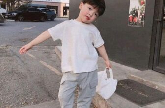 [🆕🇻🇳]  Mina’s House – Order US, UK – Order các sản phẩm Authentic từ US-UK-China-PL-JP… và local brand China 🧑‍🧒❤️️👶⭐️  ĐỢI BAO LÂU RỒI LÊN ĐỦ SZ RỒIIII
Lên đủ sz rồiiiii set 2 áo trắng giá siêuuu rẹ luôn từ 9⃣9⃣k + kg* Sz : 3/4 4/5 5/6y  9⃣9⃣ , shares-0✔️ , likes-0❤️️ , date-2024-11-03 22:27:32🇻🇳🇻🇳🇻🇳📰🆕