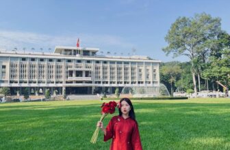 [🆕🇻🇳]  SAM ƠI – chuyên đồ Tết cho bé với đa dạng mẫu mã 🧑‍🧒❤️️👶⭐️ Cô giáo em Sam mặc áo dài Sam tặng nhân dịp 20-10 xinh lắm ạ:))
, shares-0✔️ , likes-1❤️️ , date-2024-11-03 21:03:28🇻🇳🇻🇳🇻🇳📰🆕