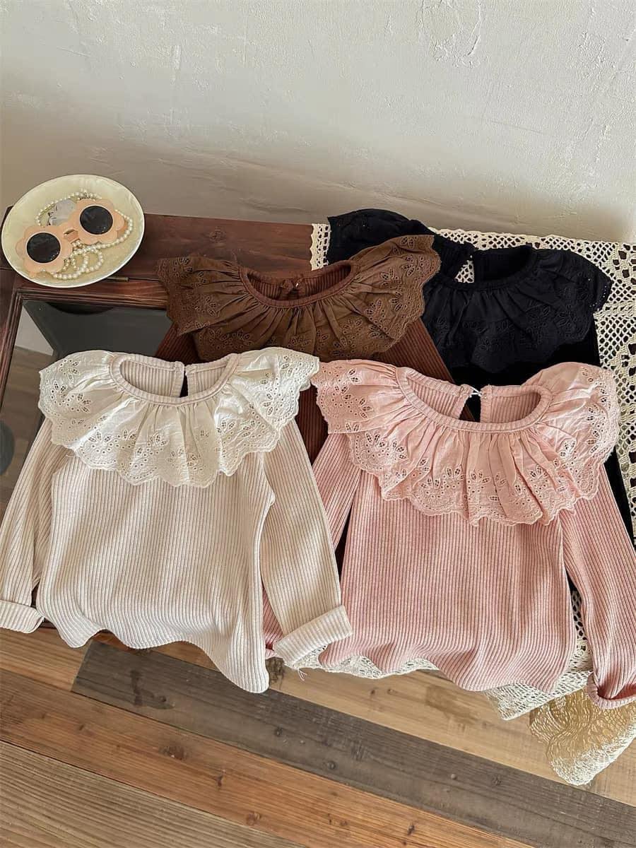 [???]  Hihello.bé ?‍?❤️️?⭐️ Len gân sẵn 3 màu tại cửa hàng ạ, chất liệu len mềm tannn
Sz110-150
, shares-3✔️ , likes-1❤️️ , date-2024-11-08 18:46:17????????