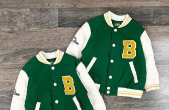 [🆕🇻🇳] MamimO Shop – Bán buôn – bán lẻ thời trang xuất khẩu trẻ em 😎❤️️⭐️ HMV – Bomber ZR #dưxịn đét
chưa onweb cm ạ, mềm sụn đẹp đỉnh luôn. Áo k qá dầy cũg k qá mỏng, màu phối siêuu xinh. Cm có zai nhí vợt khẩn ,e săn đc 1 lô d , shares-0✔️ , likes-0❤️️ , date-2024-11-16 17:16:53🇻🇳🇻🇳🇻🇳📰🆕