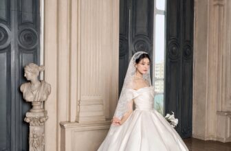 [🆕🇻🇳] La Rosa Bridal – Makeup – wedding dress and more ..! 🤵🏻 Top1Wedding 👰🏻  Váy cưới chất liệu phi công nương cao cấp là lựa chọn lý tưởng cho những cô dâu yêu thích sự hoành tráng, quý phái. Chất liệu này không chỉ phù hợp với các , shares-10✔️ , likes-2❤️️ , date-2024-11-15 20:47:16🇻🇳🇻🇳🇻🇳📰🆕
